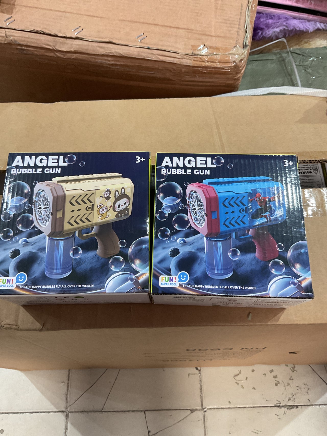 Pistola burbuja personaje