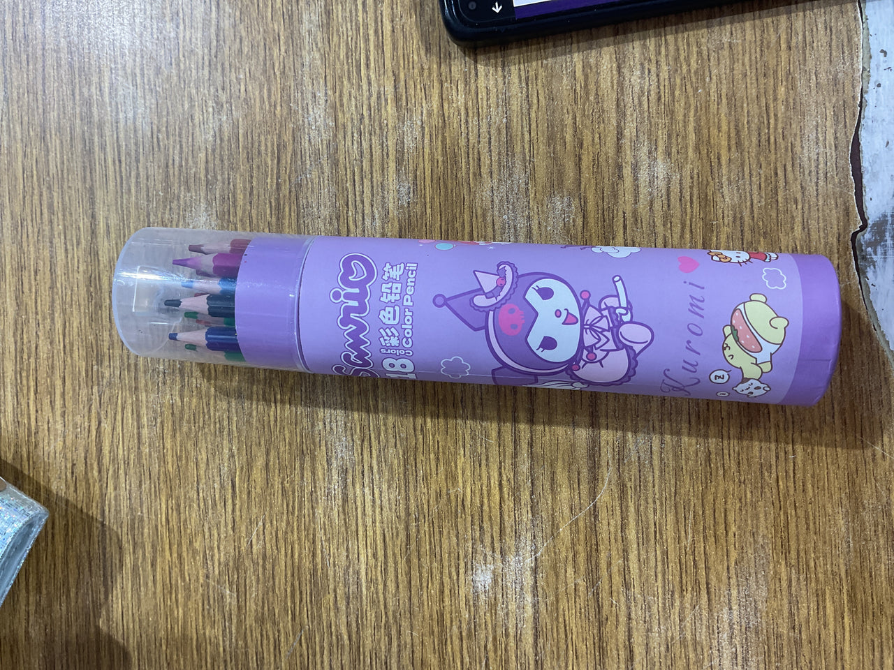Bote de colores sanrio 18pz