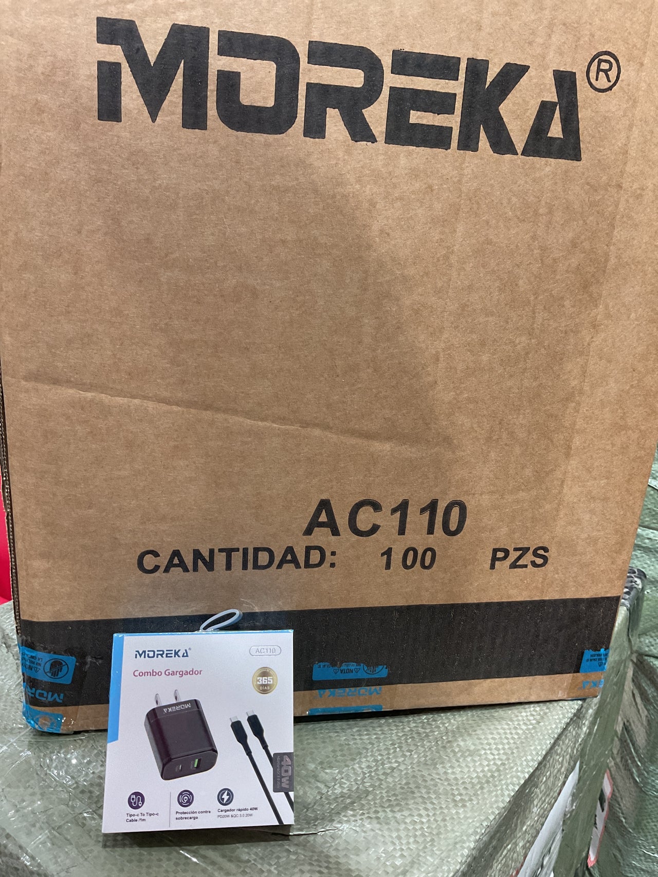 Combo cargador MOREKA AC110
