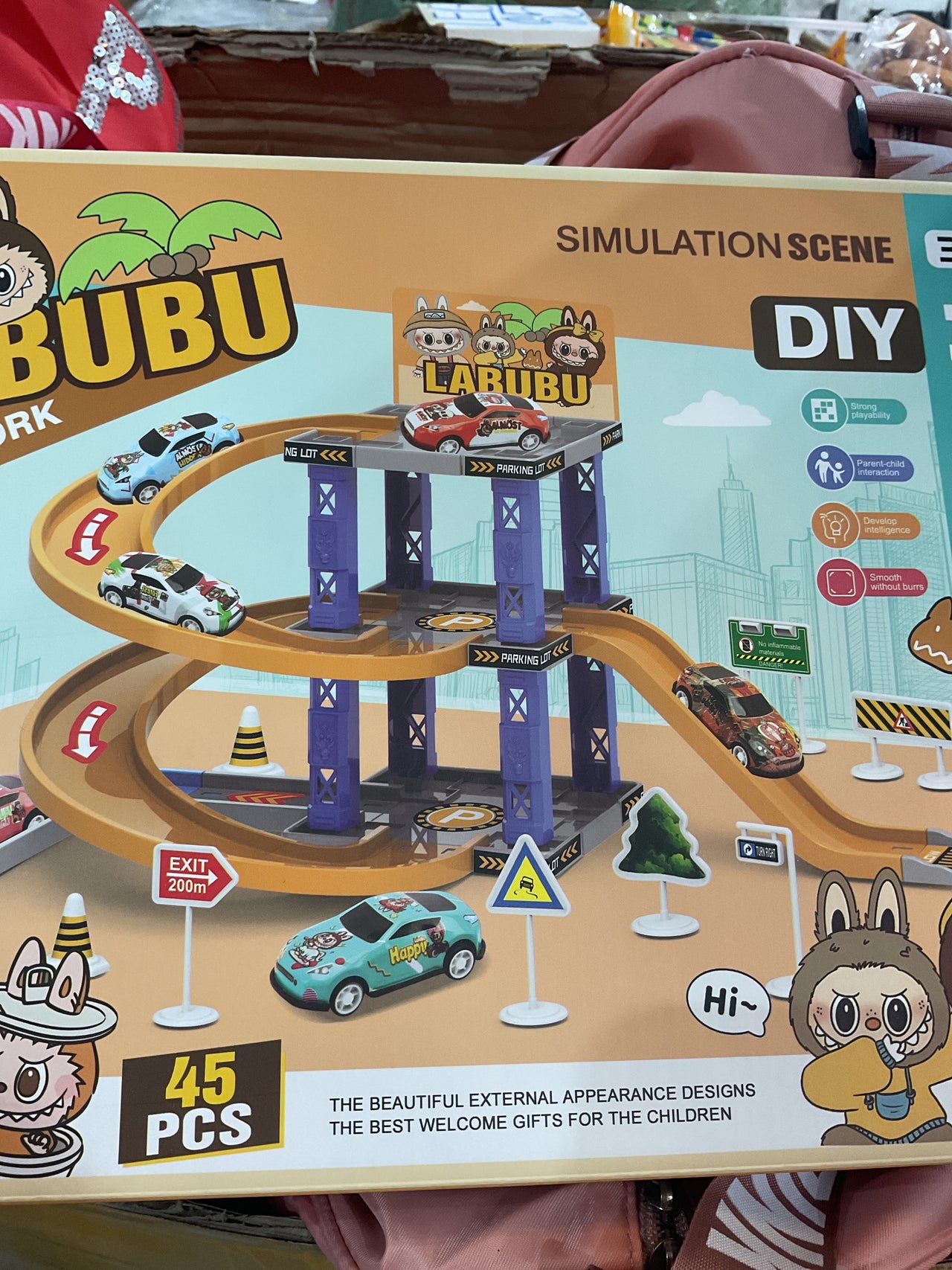 Estacionamiento labubu 2319